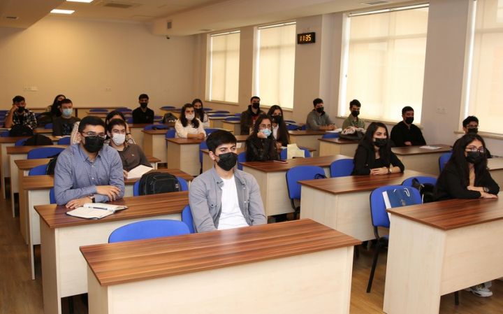 Tələbə kreditinin geri qaytarılması zamanı verilən möhlətin şərtləri açıqlanıb