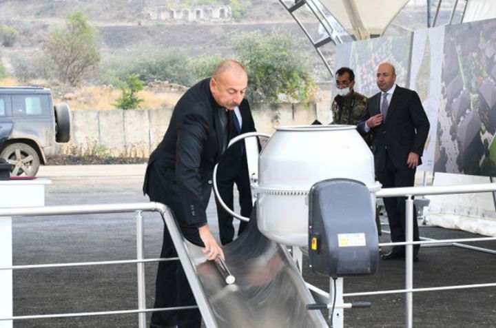 Çoxmənzilli yaşayış məhəlləsinin təməli qoyuldu - 654 sakin köçürüləcək