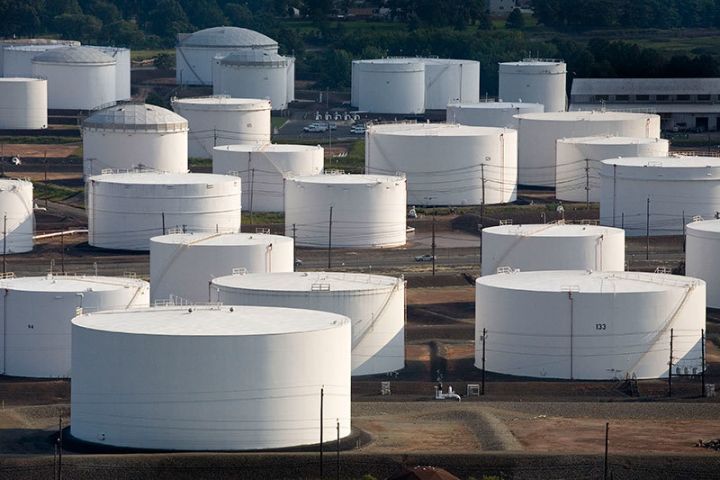 ABŞ-ın strateji neft ehtiyatları son 38 ilin ən aşağı səviyyəsinə düşüb