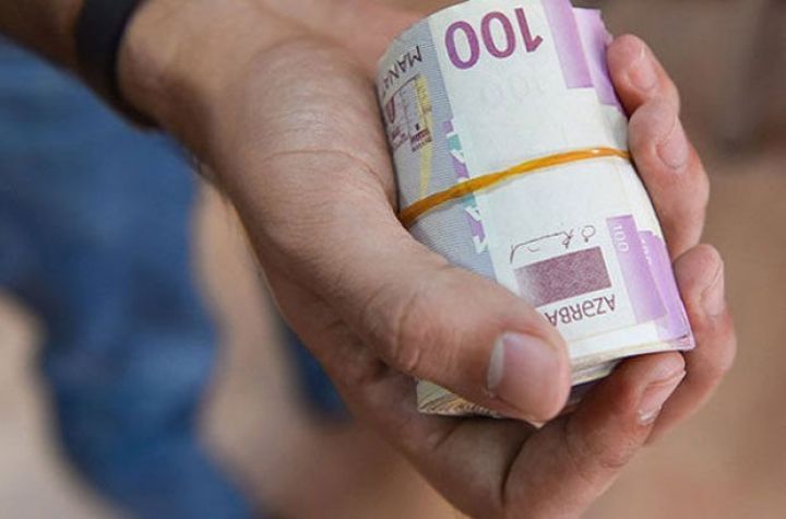 Gələn ildən aylıq gəliri 8 min manatdan çox olanlar üçün sosial sığorta haqqı dəyişir