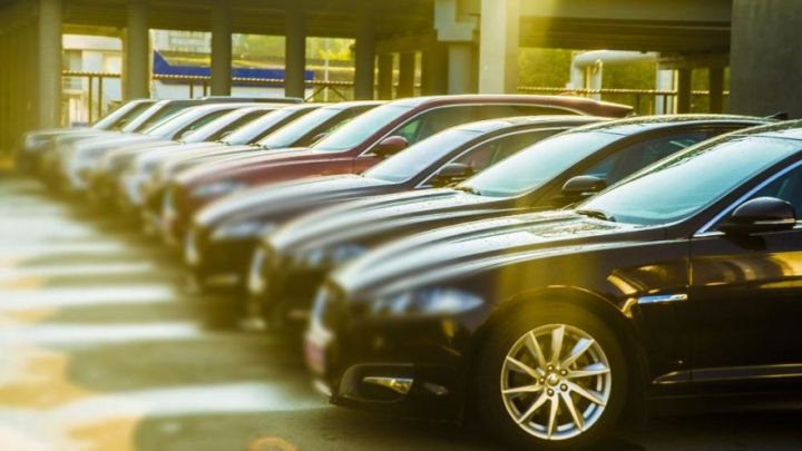 Lüks avtomobil markalarını "elektrik cəryanı vurub"