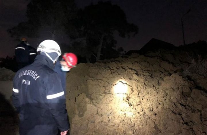 Bakıda sürüşmə olub, restorana ziyan dəyib - YENİLƏNİB