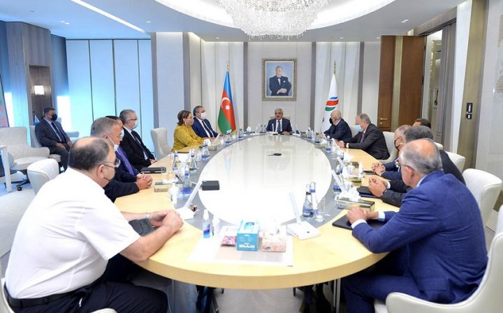 SOCAR-ın işdən azad olunan rəhbər vəzifəli şəxsləri ilə görüş keçirilib
