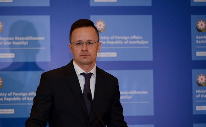 Macarıstanın xarici işlər və ticarət naziri Peter Siyarto Azərbaycana gəlib