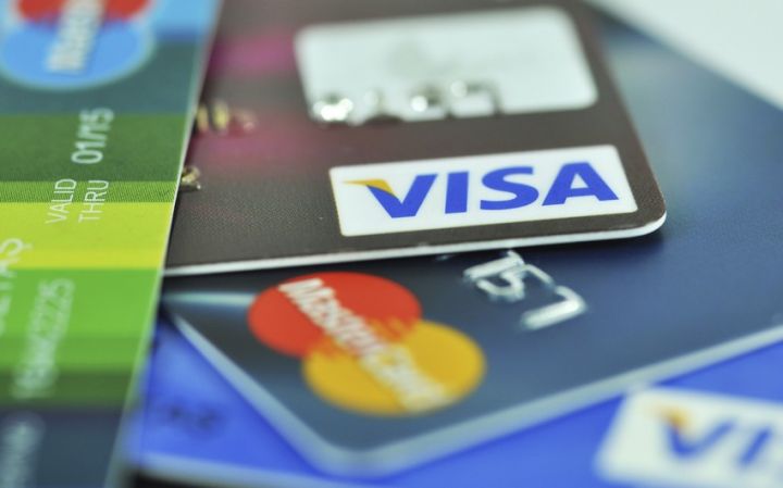 Azərbaycanda bank kartları ilə bağlı nə baş verir?