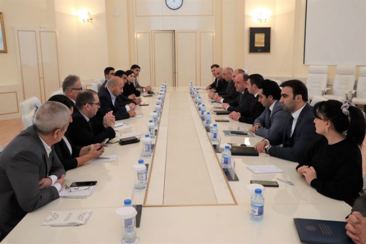 “Aztelekom” və AYİB arasında əməkdaşlıq müzakirə olunub