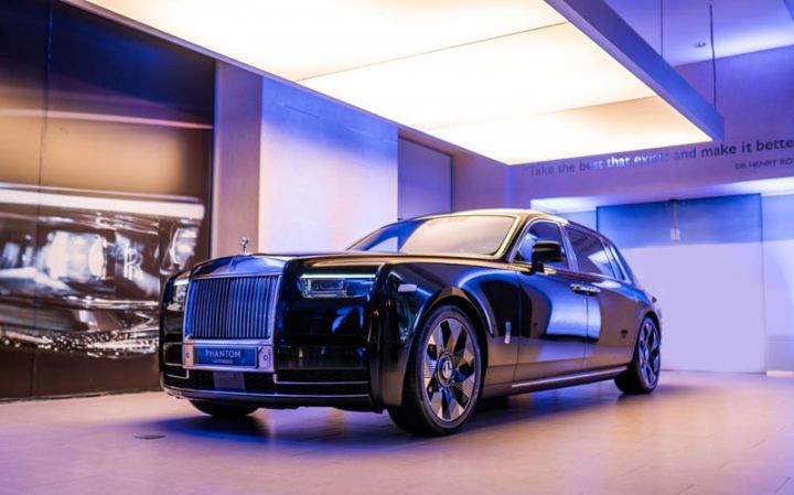 Bakıda Phantom II Seriya lüks avtomobili təqdim edilib