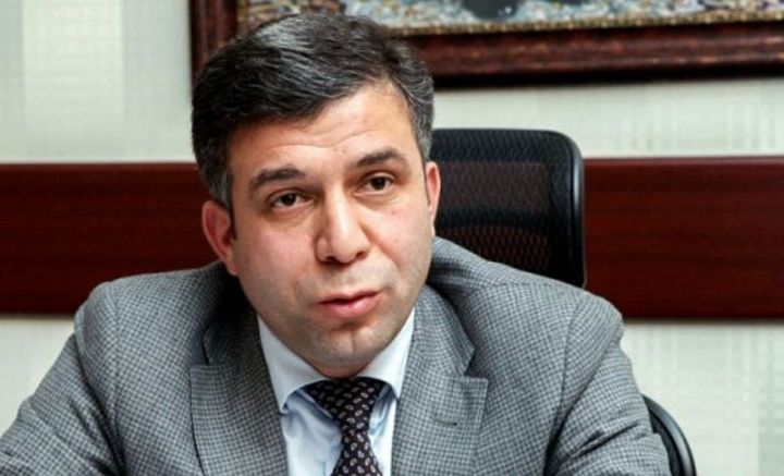 "Bizə borcu artmaqda davam edir. Bu rəqəm 20 milyon manatın üzərindədir"