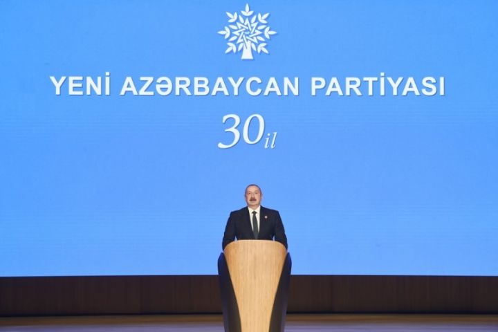 YAP-ın 30 illiyi münasibətilə tədbir keçirilir, İlham Əliyev çıxış edib