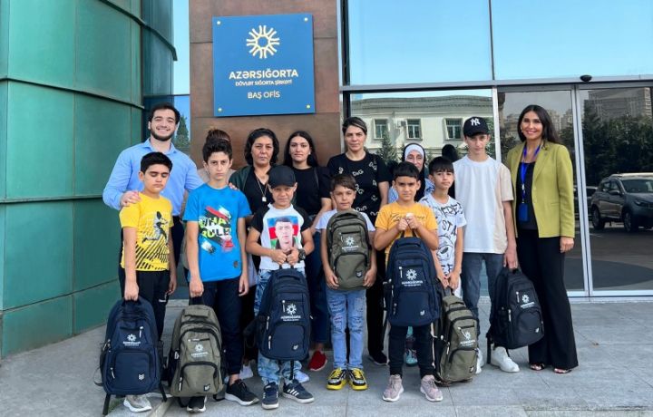 “Azərsığorta” şirkəti “Bilik Günü” münasibəti ilə aztəminatlı ailələrə dəstək oldu – FOTO