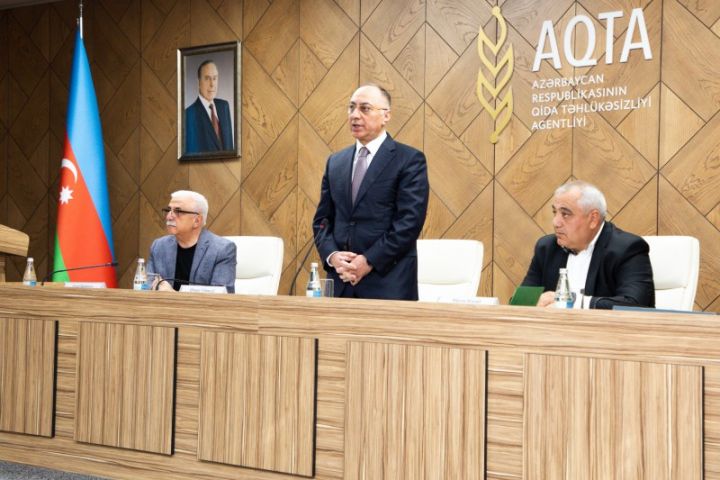 Təhməzli ət məhsullarının istehsalçılarına tələblərə və qaydalara uyğunlaşmanın zəruriliyini şəxsən çatdırıb