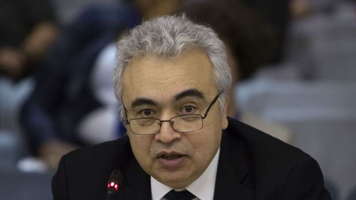 "Təklifin azalması neft qiymətlərini yüksəldəcək"