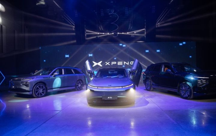 “SR GroupCo” şirkəti gələcəyin avtomobilini Bakıda təqdim etdi! - YENİ SALON, 2 MODEL