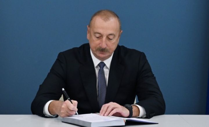 Əhmədova “ədliyyə general-mayoru”, İsmayılova “general-mayor” ali hərbi rütbəsi verildi