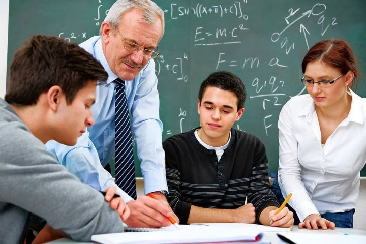 Bu aydan müəllimlərin 25 %-dən çoxu 1000 manat və daha yuxarı əməkhaqqı alacaq