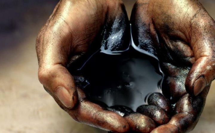 “Goldman Sachs” dünya bazarlarında neft qıtlığını proqnozlaşdırıb