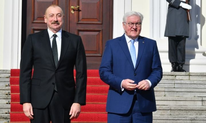 Əliyevin Almaniya Prezidenti ilə təkbətək görüşü başlayıb