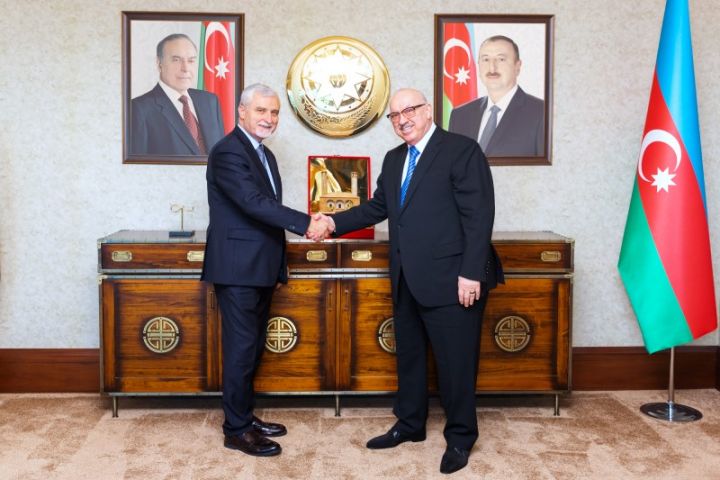 Bakı aeroportu yeni avtomatlaşdırılmış baqaj idarəetmə sistemilə təchiz ediləcək, “Agusta” helikopterləri alınacaq