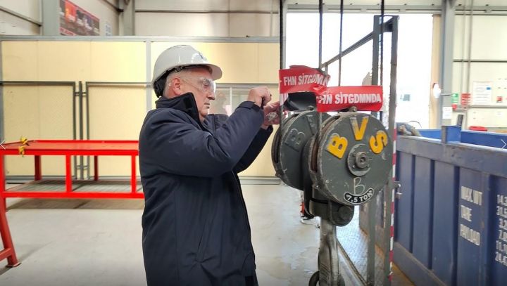 Dövlət Agentliyi şirkətə məxsus təhlükəli kranın fəaliyyətini dayandırdı