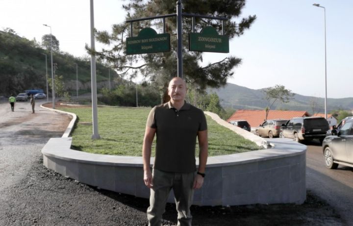 Əliyev bir müddət əvvəl yolu azaraq Ermənistan ərazisinə keçən hərbçilərimizdən danışdı