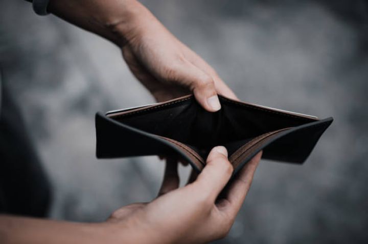 Əhali və biznes bankların 667 milyon manat kreditini gecikdirir