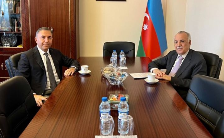 Millət vəkili holdinq sədrinin təkliflərini öyrənib