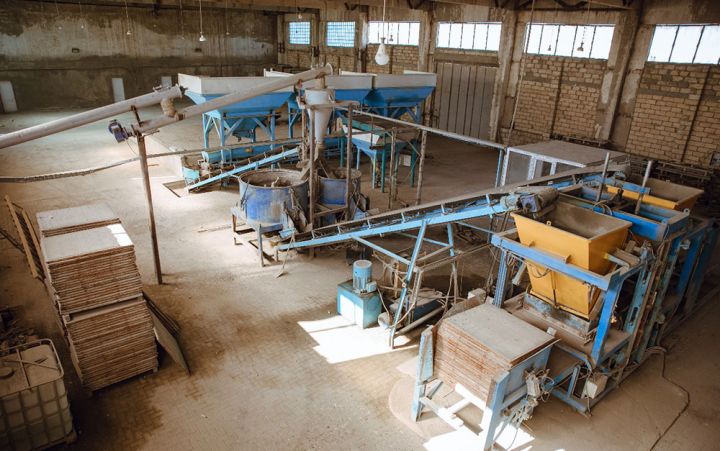 Beton əsaslı press daş, yol bardürü istehsalı biznesi satılır