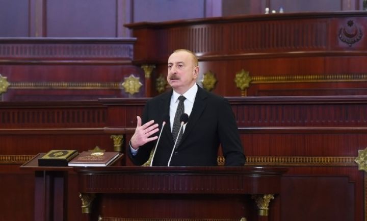 "Gedin öz işinizlə məşğul olun"