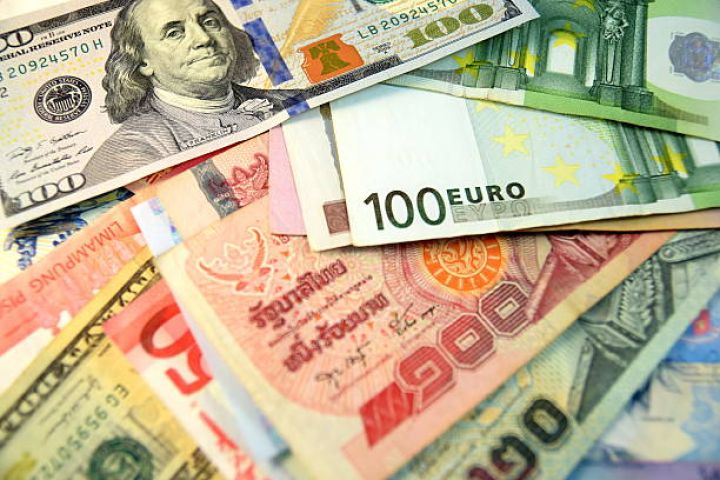 Rəsmi məzənnələr açıqlandı