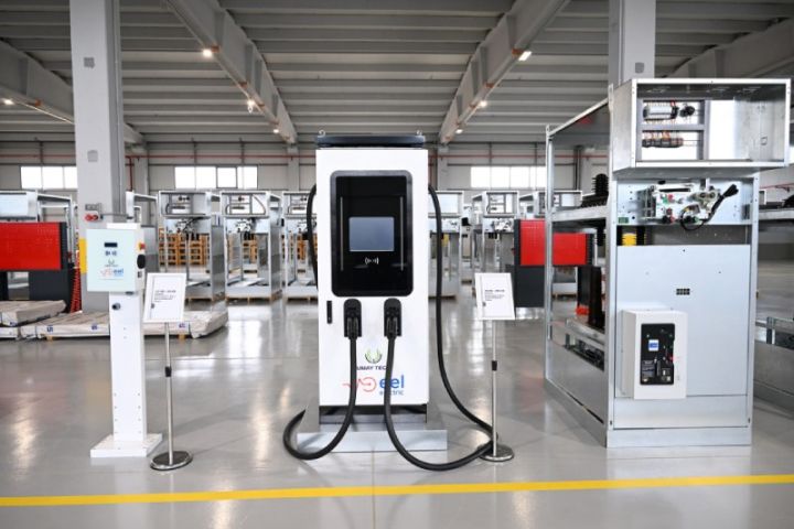 Sənaye zonalarında 6,8 milyard manat investisiya yatırılıb, 73 müəssisə istehsal fəaliyyətinə başlayıb