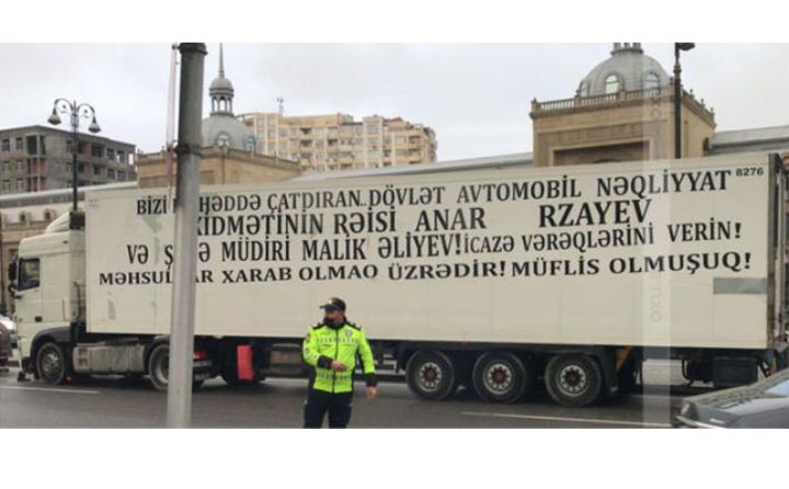 Bakıda TIR-larla yolu bağlayan şirkət rəhbərinə hökm oxundu - 6 İL HƏBS