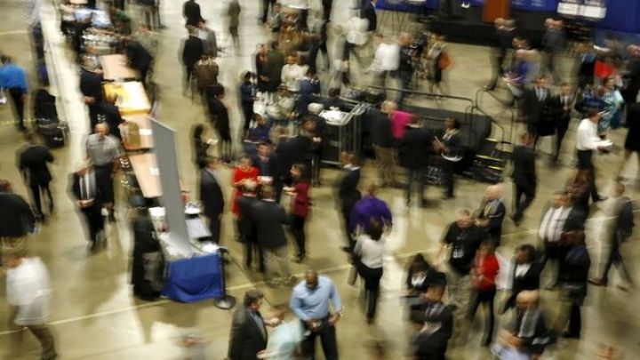 ABŞ-da mühüm məlumatlar açıqlandı: Qızılın qiyməti rekord qırdı, neft sürətlə ucuzlaşdı