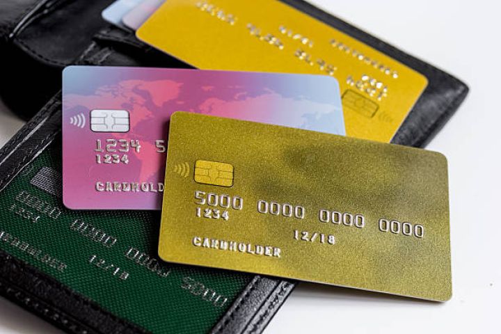 Azərbaycanda bank kartlarının sayı 21 milyon ədədə yaxınlaşıb