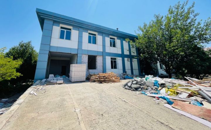 Naxçıvanda Ağız Diş Sağlamlıq Mərkəzində yenidənqurma işləri aparılır