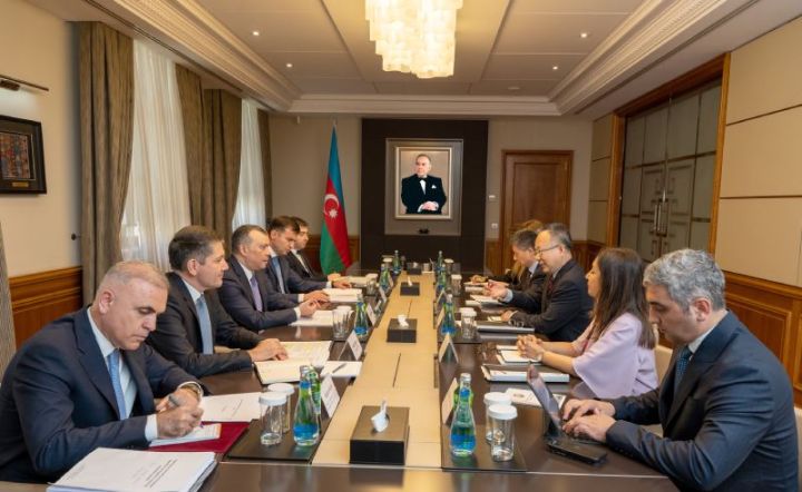 Maliyyə naziri Asiya İnkişaf Bankının vitse-prezidenti ilə görüşüb