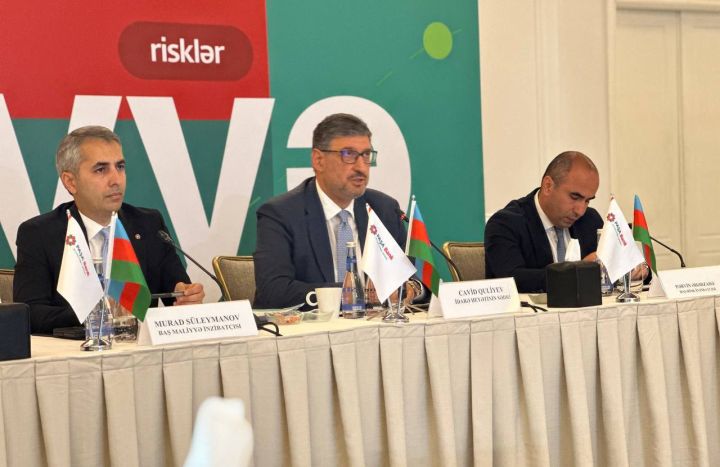 “Ötən il bankımızda müştəri köçürmələri 16% artaraq 14 milyard manata yaxınlaşıb”