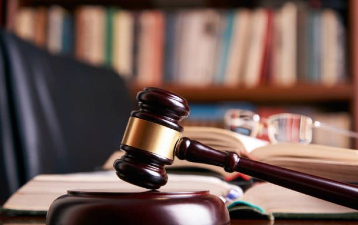 400 min manatlıq dələduzluqda ittiham olunan "firma rəhbərnin"məhkəmə istintaqı yenilənib