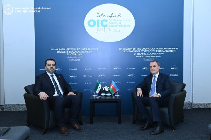 Azərbaycan və Suriya xarici işlər nazirləri İstanbulda görüşüb