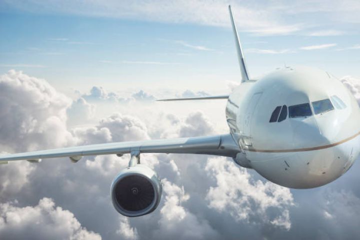 Təbriz-Bakı-Təbriz aviareysinin bərpası müzakirə edilir