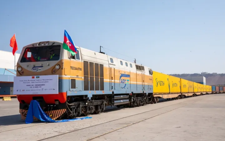 Bakı Yivudan gələn 237-ci qatarı qarşıladı