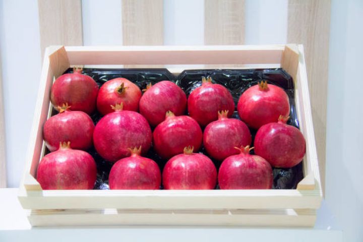 Azərbaycanın xaricə nar satışından gəliri azalıb