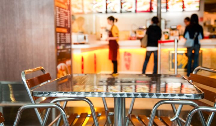 İran müharibəsi restoranlara da mənfi təsir göstərir