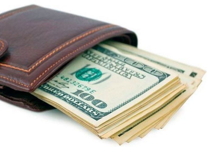 Dolların bazar ertəsinə olan rəsmi məzənnəsi açıqlandı