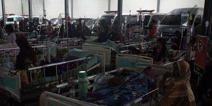 İndoneziyada 7,3 bal gücündə zəlzələ baş verib