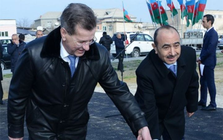 Bakıda biznes mərkəzinin təməli qoyuldu - Fotolar