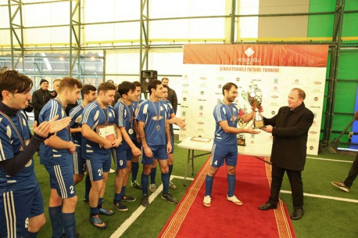 Veysəloğlu Qrupda “Maliyyəçilər” çempion oldu