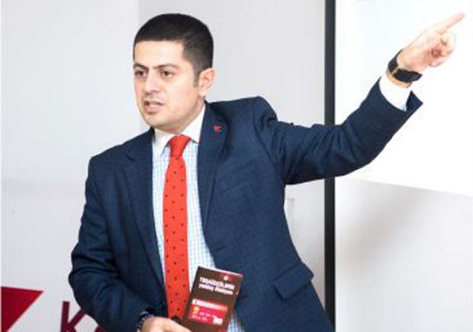 Kapital Bank təqaüdçülər üçün təlimlər keçirib