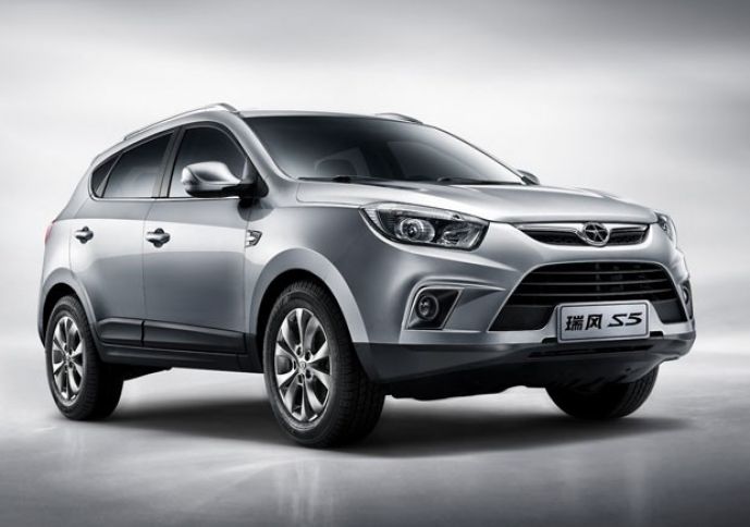 Çin avtomobil markası yenidən Azərbaycana qayıdır