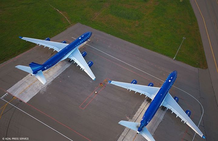 AZAL İsrailə uçuşların sayını artırıb