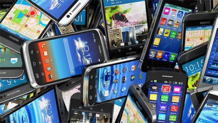 "Xaricdən ölmüş insanların adına bahalı telefonlar göndərirlər”